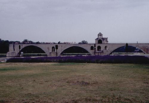 die Pont de St Benezet bei Avignon