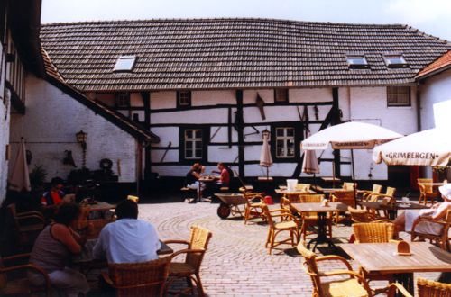 zum Restaurant ausgebauter Baürnhof