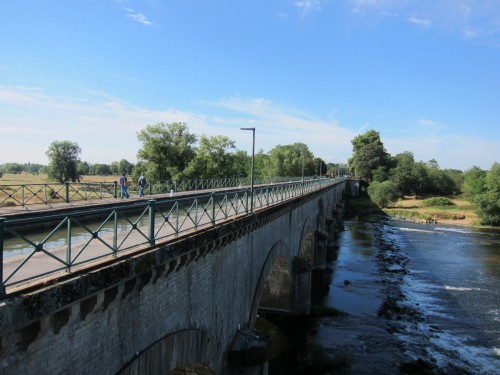 Brücke Kanal über die Loire bei Digion
