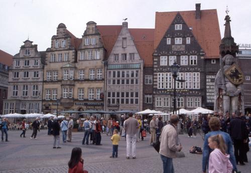 Altstadt von Bremen mit der Roland-Statü