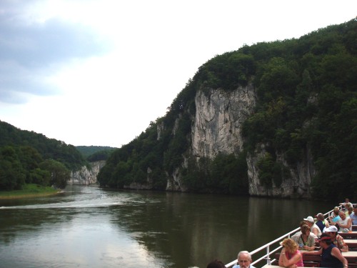 Donaudurchbruch bei Schloss Weltenburg bei Kelheim 1