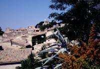 Ein weiterer Blick über den Dächern der Provence
