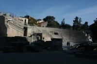 das+Amphittheater+von+Arles