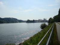 Donau-Inn Mündung mit Blick auf Passau und die Donau