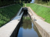 Trier-Beaune Schifftunnel an der Saone