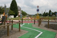 Vennbahnradweg Strassenkreuzung in Belgien